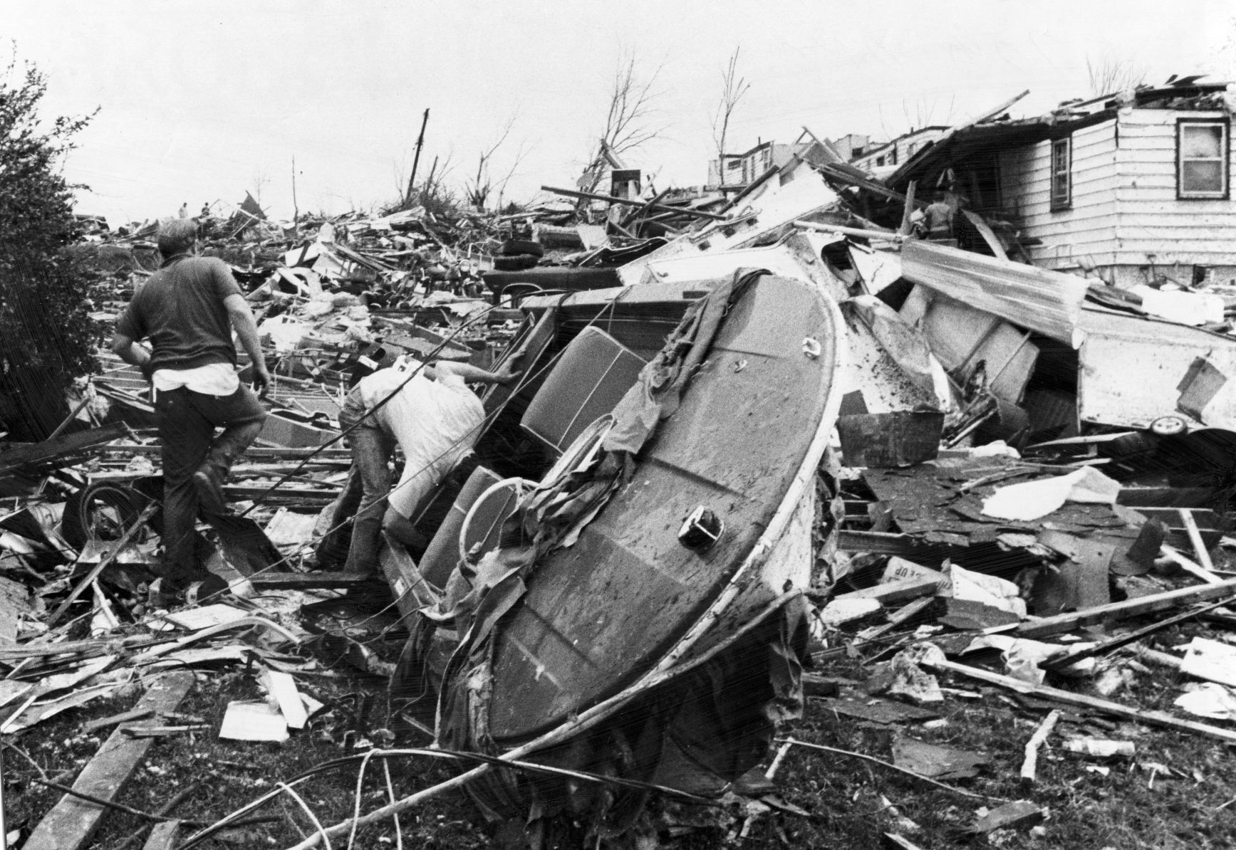 1975Tornado024
